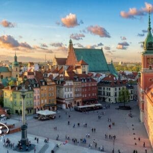Tour L’Essenza della Polonia – Varsavia, Cracovia, Auschwitz, Wieliczka e Breslavia